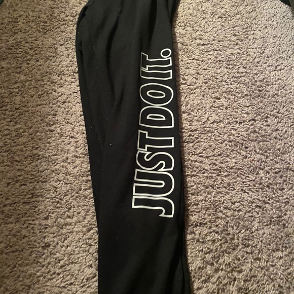 Small - Picture 2 of 3